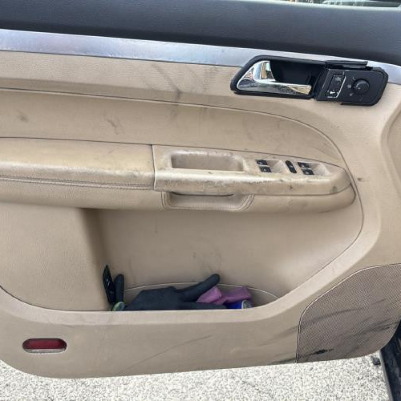 Serrure arriere gauche VOLKSWAGEN TOURAN 1 Photo n°14