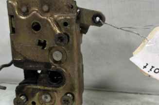 Serrure avant droit PEUGEOT 205