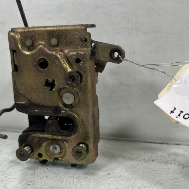 Serrure avant droit PEUGEOT 205 Photo n°3