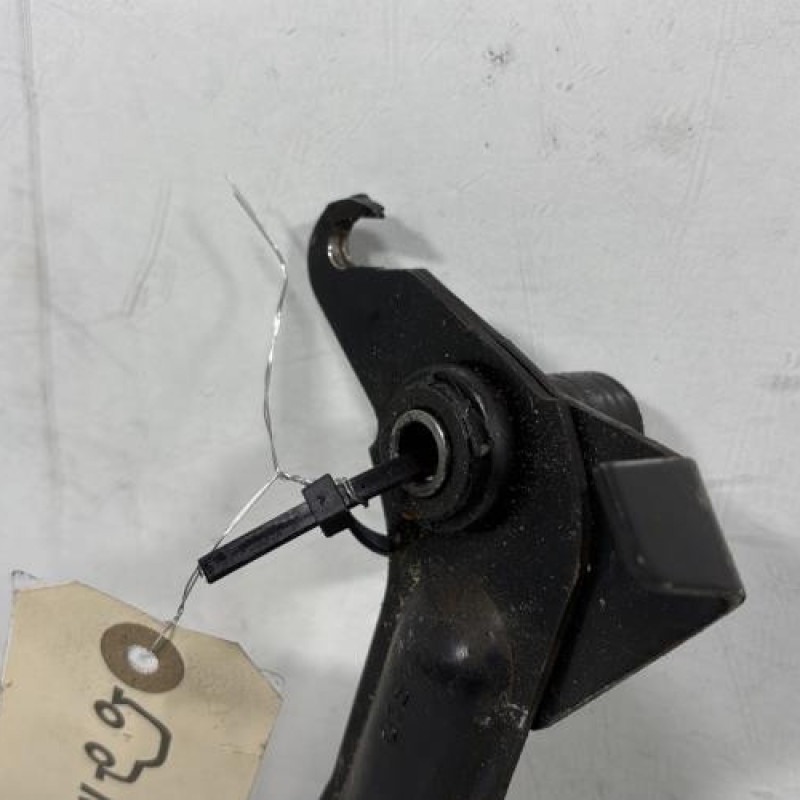 Pedale d'embrayage PEUGEOT 205 Photo n°3