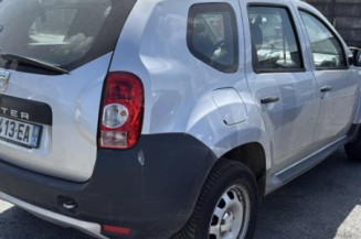 Serrure avant droit DACIA DUSTER 1