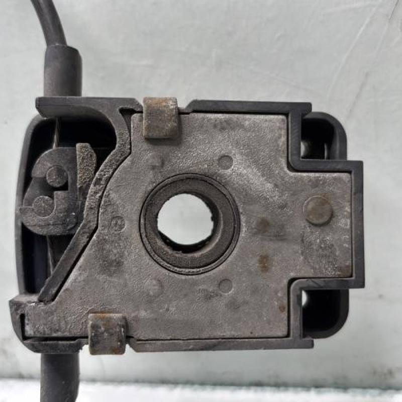 Fermeture de capot BMW SERIE 3 E46 Photo n°3