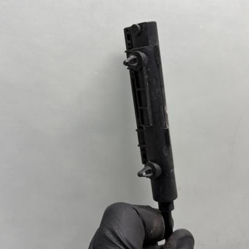 Fermeture de capot BMW SERIE 3 E46 Photo n°4