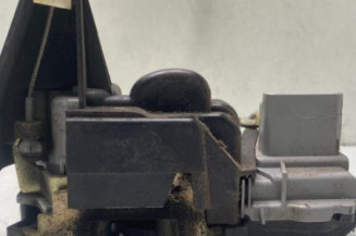 Serrure avant droit PEUGEOT 307