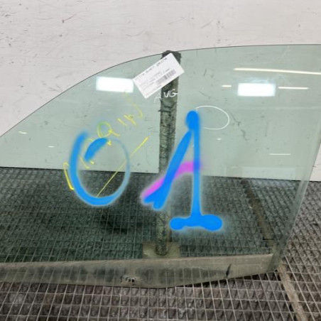 Vitre avant gauche RENAULT CLIO 2 Photo n°1