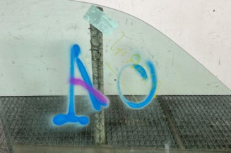 Vitre avant gauche RENAULT CLIO 2