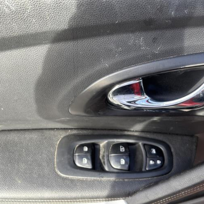 Fermeture de capot RENAULT KADJAR Photo n°17