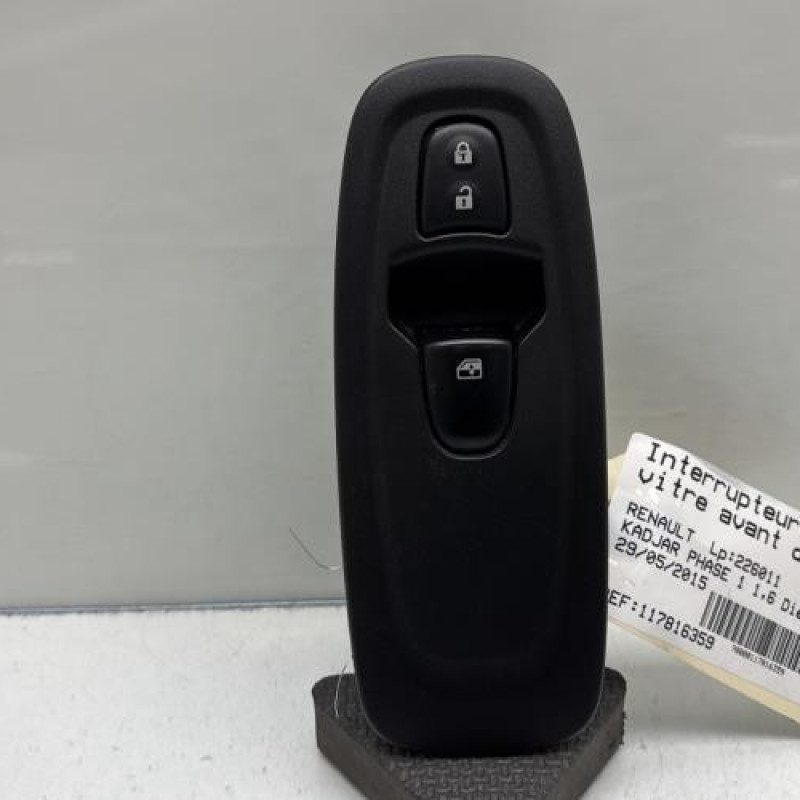 Interrupteur de leve vitre avant droit RENAULT KADJAR Photo n°1