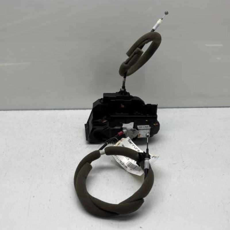 Serrure arriere droit RENAULT KADJAR Photo n°1