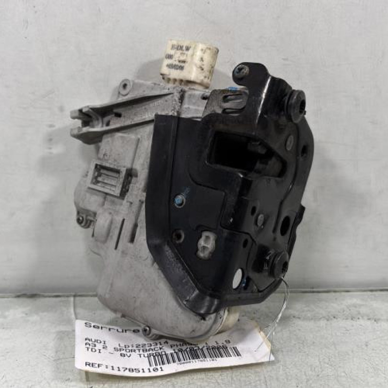 Serrure avant gauche AUDI A3 2 Photo n°3