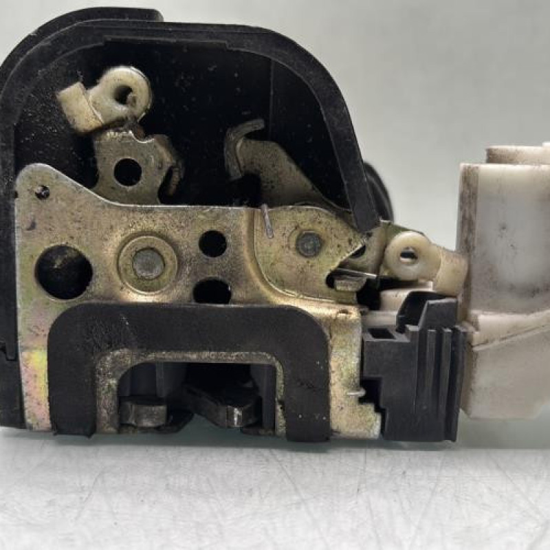 Serrure avant gauche FIAT MULTIPLA Photo n°3