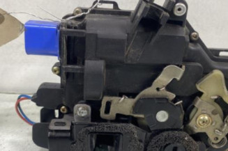 Serrure arriere droit VOLKSWAGEN POLO 4