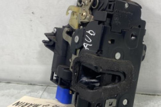 Serrure avant droit VOLKSWAGEN POLO 4