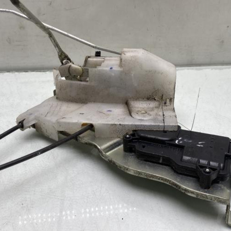 Serrure avant gauche SUZUKI ALTO 3 Photo n°3