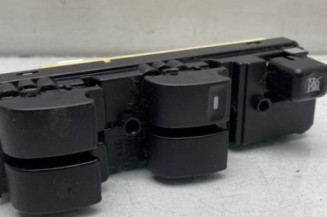 Interrupteur de leve vitre avant gauche MITSUBISHI GRANDIS Photo n°1