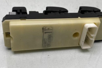 Interrupteur de leve vitre avant gauche MITSUBISHI GRANDIS