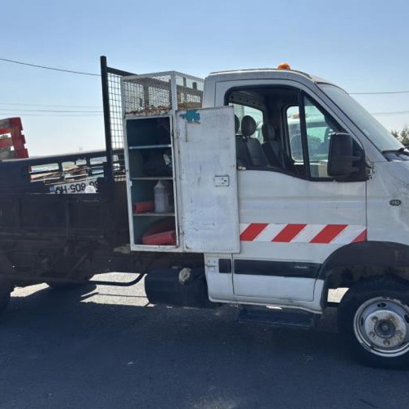 Vitre avant gauche RENAULT MASCOTT Photo n°11