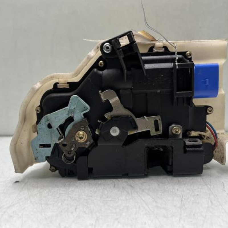 Serrure avant gauche VOLKSWAGEN TOURAN 1 Photo n°2