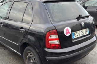 Vitre avant gauche SKODA FABIA 1