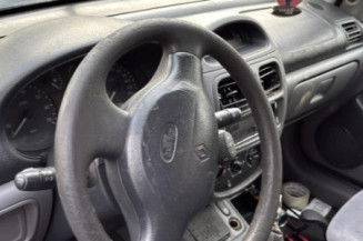 Tambour arriere droit RENAULT CLIO 2