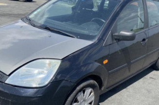 Aile avant droit FORD FIESTA 5