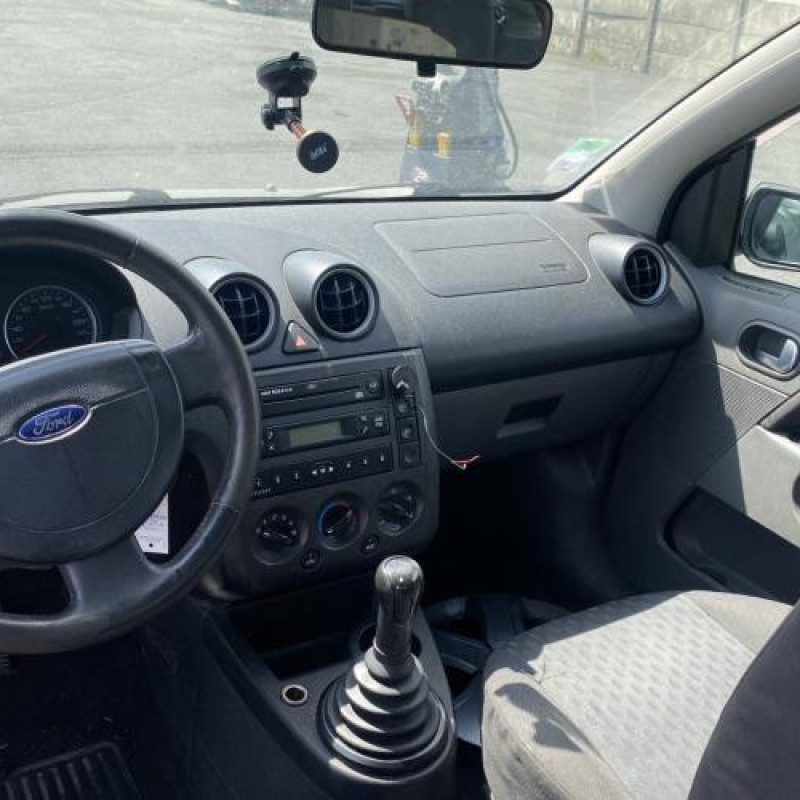 Aile avant droit FORD FIESTA 5 Photo n°20