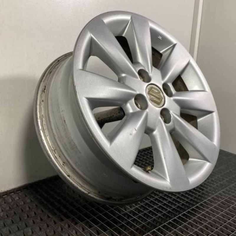 Jante SUZUKI LIANA Photo n°3