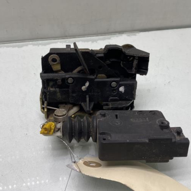 Serrure avant gauche RENAULT TWINGO 1 Photo n°2