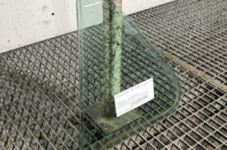 Custode arriere gauche (porte) RENAULT LAGUNA 2