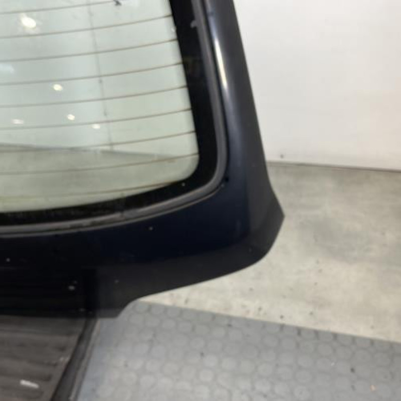 Malle/Hayon arriere PEUGEOT 106 Photo n°4