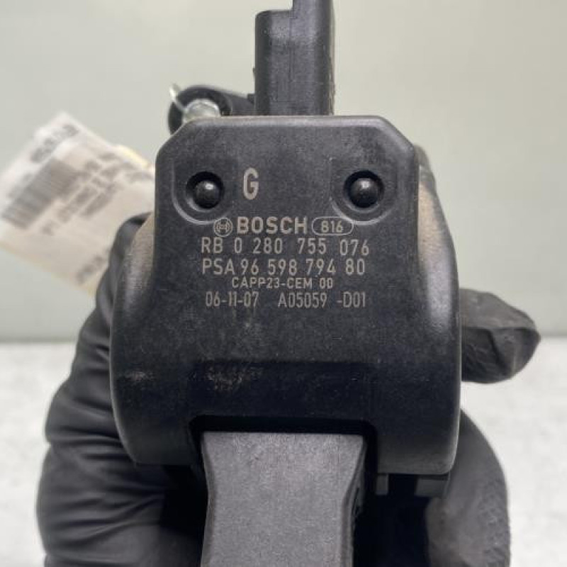 Pedale d'accelerateur PEUGEOT 206 Photo n°4