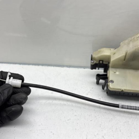 Serrure avant droit PEUGEOT 208 1