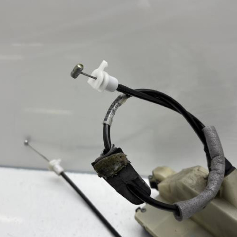 Serrure avant droit PEUGEOT 208 1 Photo n°3