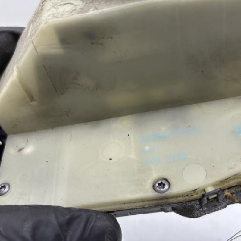 Serrure avant droit PEUGEOT 208 1 Photo n°5