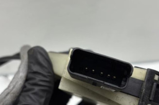 Serrure avant droit PEUGEOT 208 1