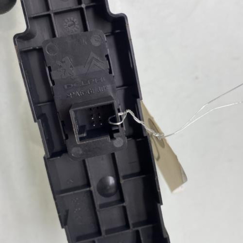 Interrupteur de leve vitre avant droit PEUGEOT 508 1 Photo n°3