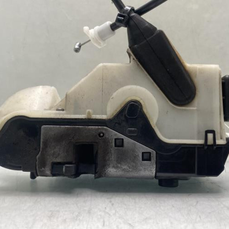 Serrure avant gauche PEUGEOT 208 1 Photo n°3