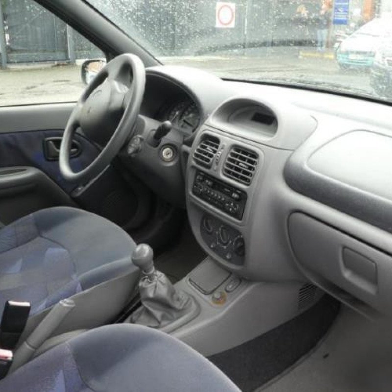 Tambour arriere gauche RENAULT CLIO 2 Photo n°7