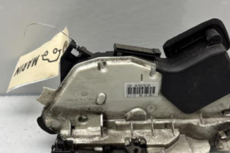 Serrure avant gauche VOLKSWAGEN POLO 5 Photo n°1