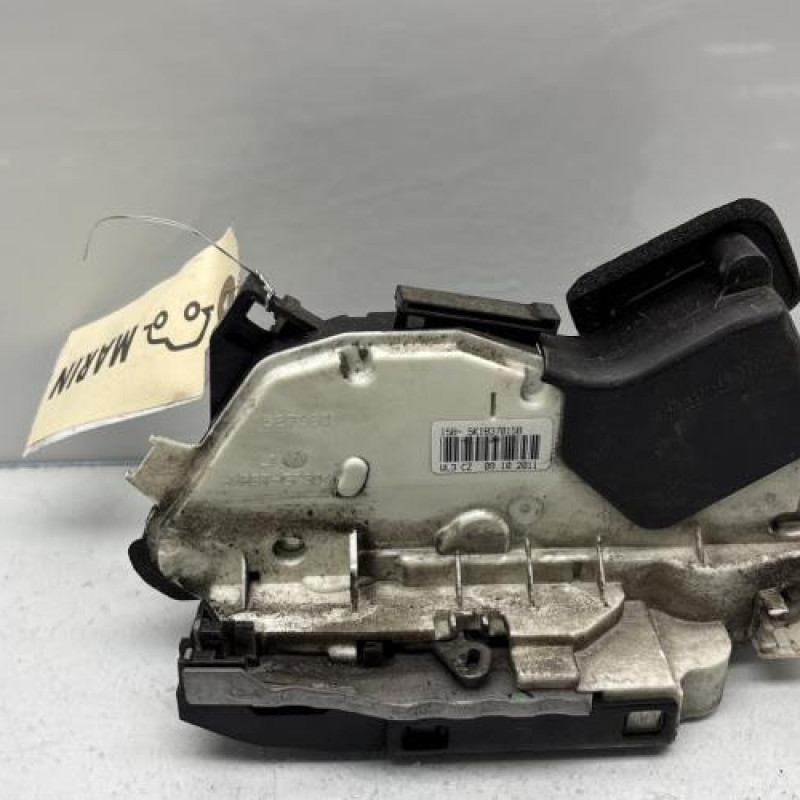 Serrure avant gauche VOLKSWAGEN POLO 5 Photo n°1