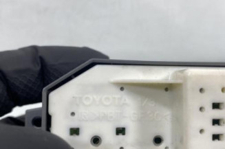 Interrupteur de leve vitre avant gauche TOYOTA YARIS 2