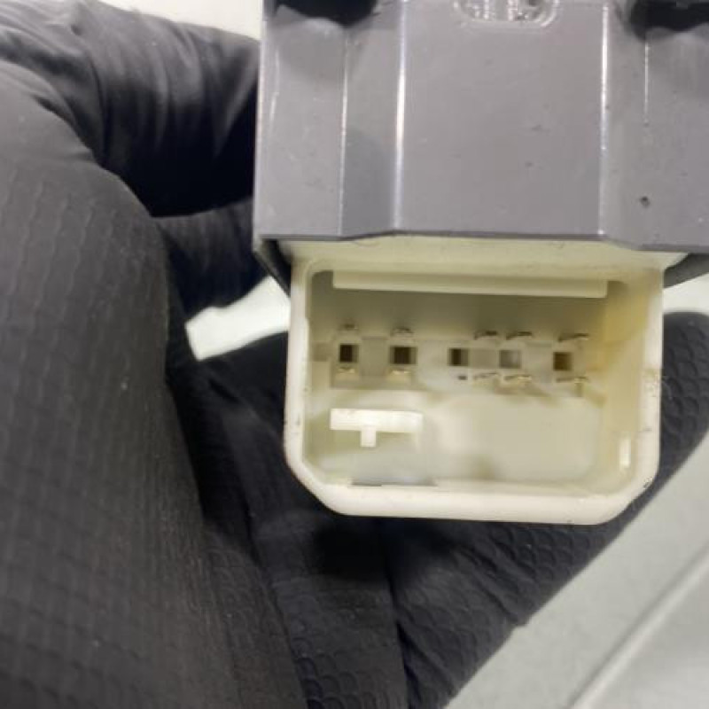 Interrupteur de leve vitre avant gauche TOYOTA YARIS 2 Photo n°6