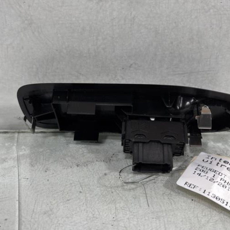 Interrupteur de leve vitre avant droit PEUGEOT 208 1 Photo n°3