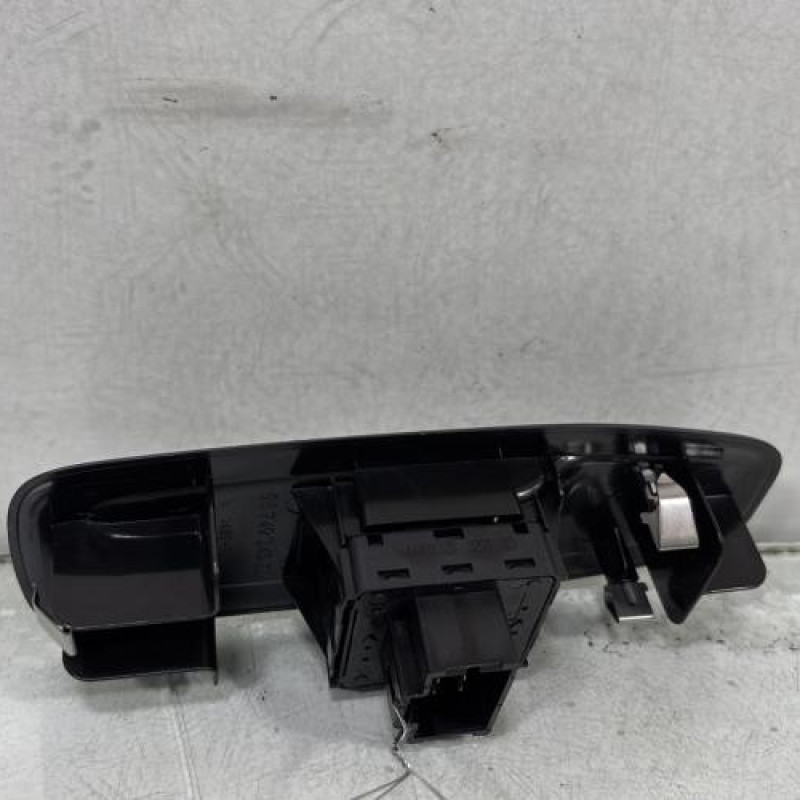 Interrupteur de leve vitre avant gauche PEUGEOT 208 1 Photo n°2