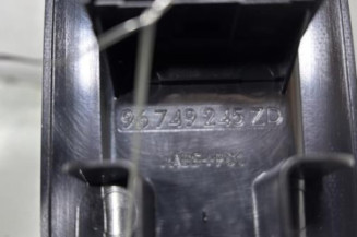 Interrupteur de leve vitre avant gauche PEUGEOT 208 1