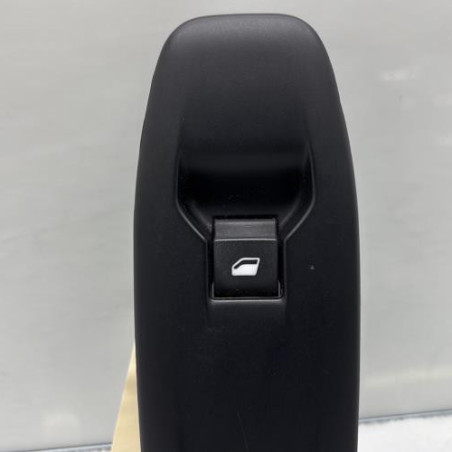 Interrupteur de leve vitre avant droit PEUGEOT 208 1