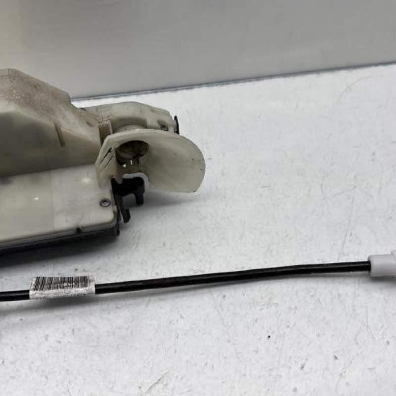 Serrure avant gauche PEUGEOT 208 1 Photo n°2