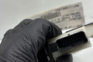 Serrure avant gauche PEUGEOT 208 1