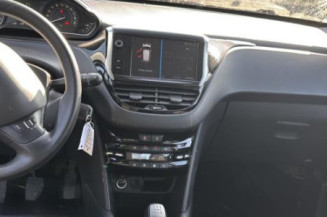 Serrure avant gauche PEUGEOT 208 1