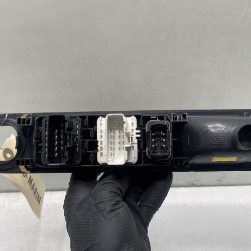 Interrupteur de leve vitre avant gauche RENAULT ESPACE 4 Photo n°3